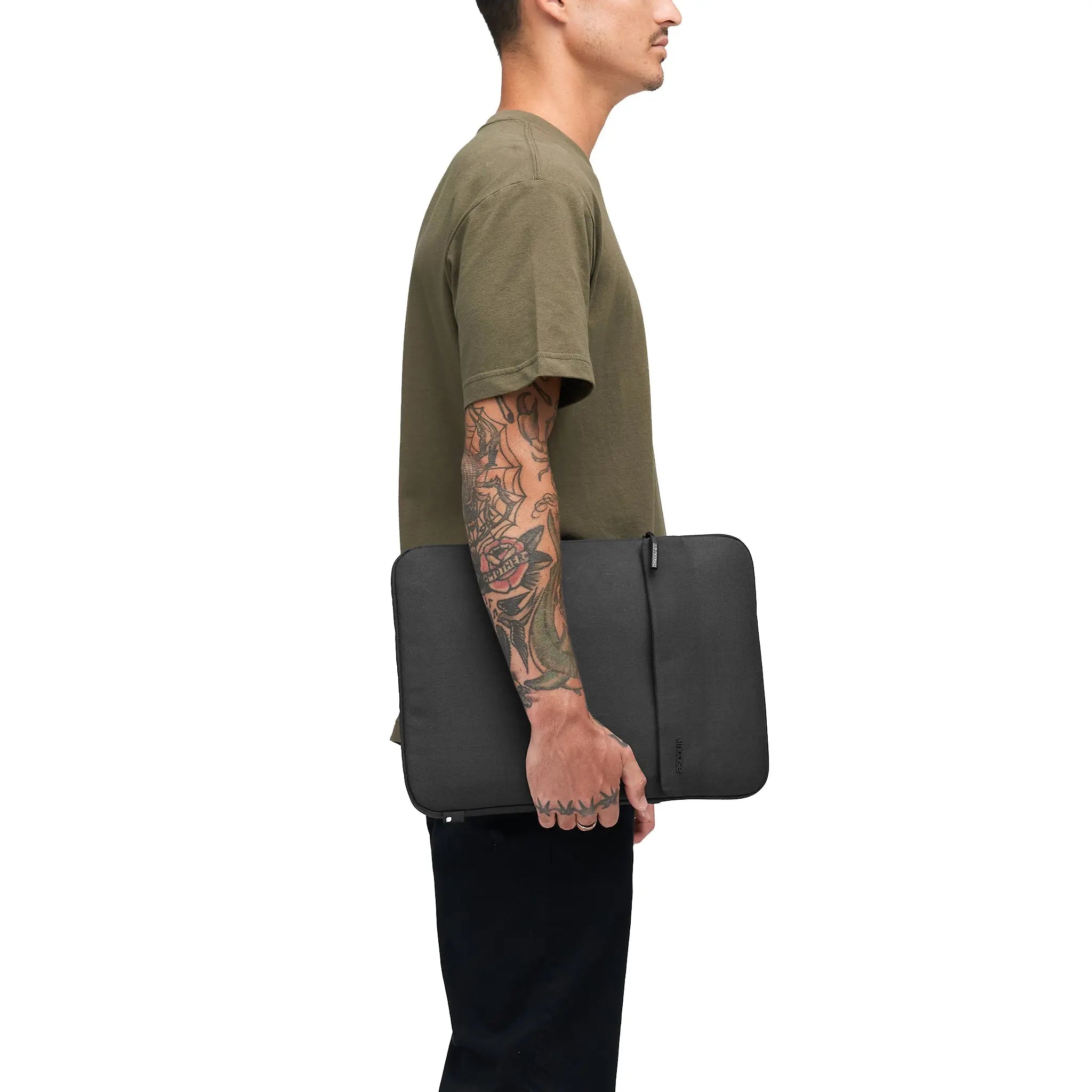 Incase laptop shoulder bag best sale