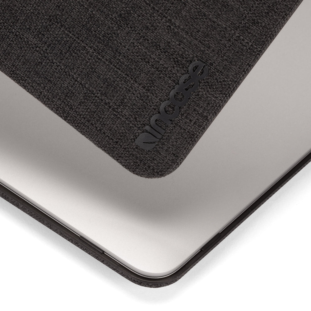 Incase Textured Hardshell for MacBook Pro Review: Protects Your MacBook  While Looking Stylish